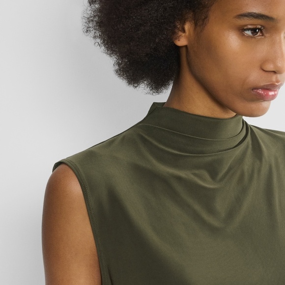 Smooth Matter™ Boulevard Dress - Picture 6 of 9